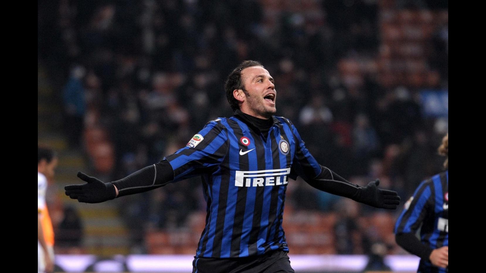 Inter e Napoli travolgenti, sorriso Roma. Chievo frena Lazio