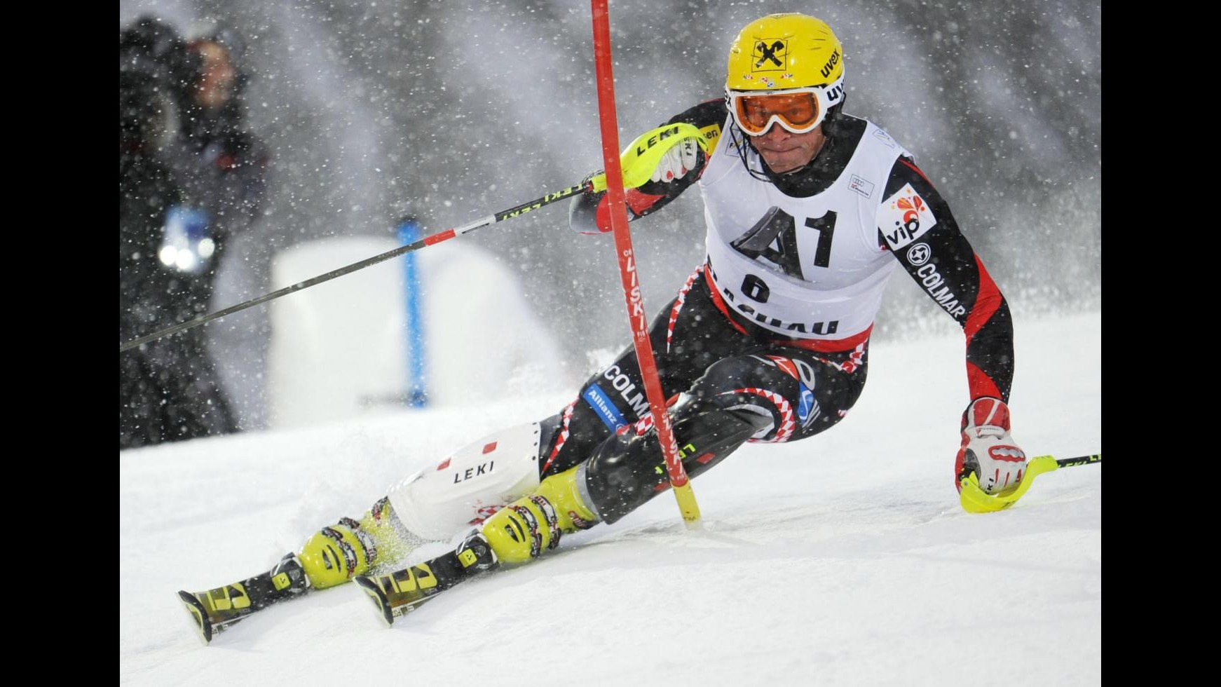 Sci, slalom Flachau: vince Kostelic, ottimo terzo posto per Deville