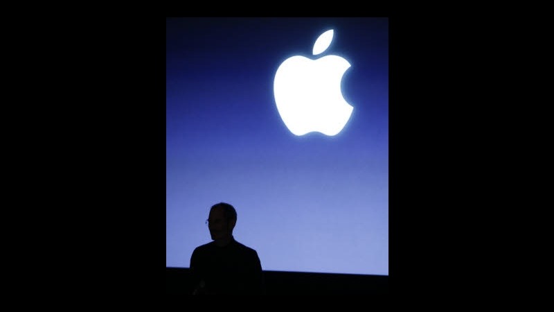 Apple destina un milione di azioni vincolate al nuovo ceo Tim Cook