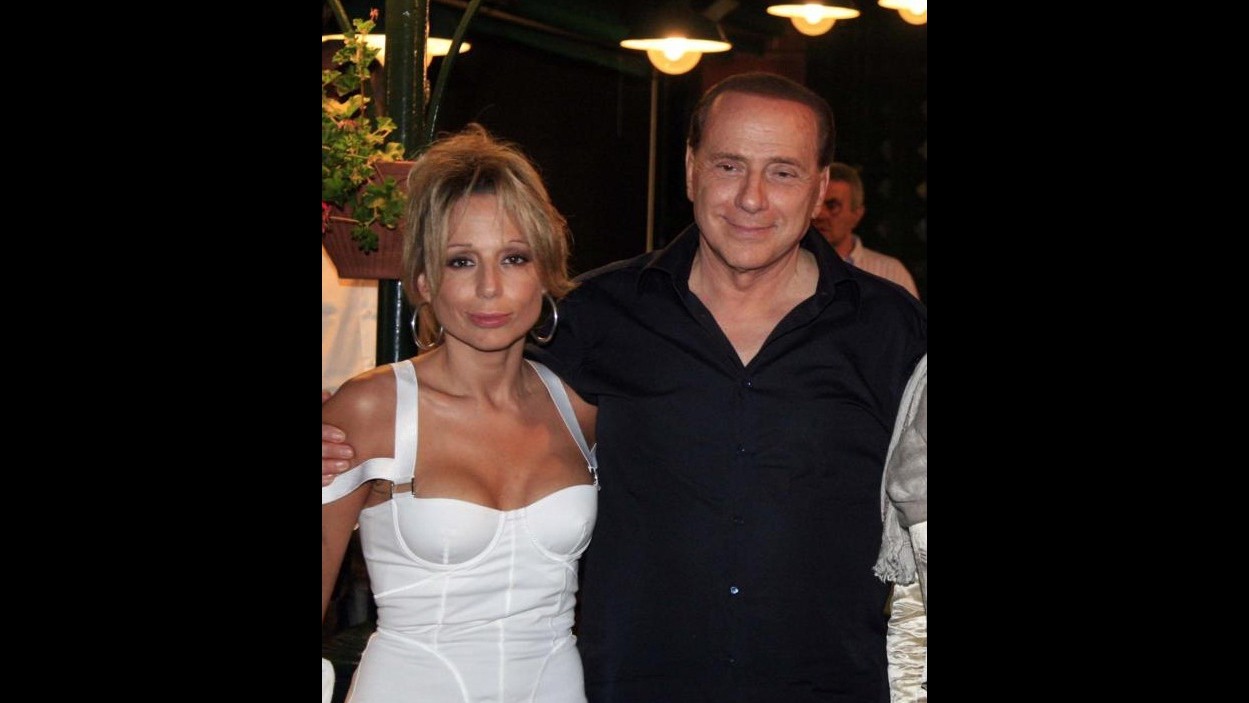 Berlusconi: Marina candidata? La diseredo