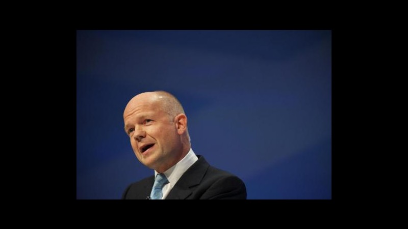 Iran, Hague: Europa adotterà presto sanzioni, nessuna opzione esclusa