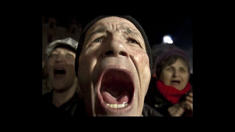 Romania,proteste contro il governo: scontri tra polizia e manifestanti