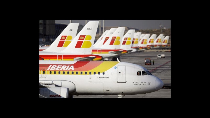Spagna, sciopero piloti Iberia contro unità low cost, a terra 104 voli