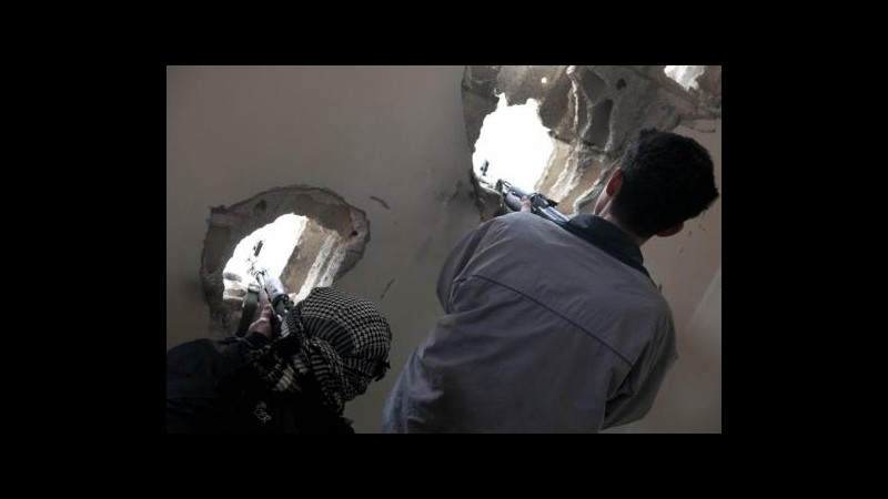 Siria, scontri tra esercito e disertori in provincia di Hama