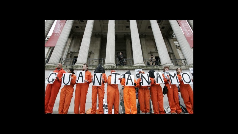 Guantanamo, Amnesty International: 10 anni di danni ai diritti umani