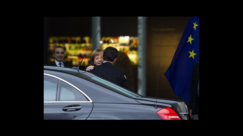 Merkel-Sarkozy: Sì Tobin tax, più forza Efsf