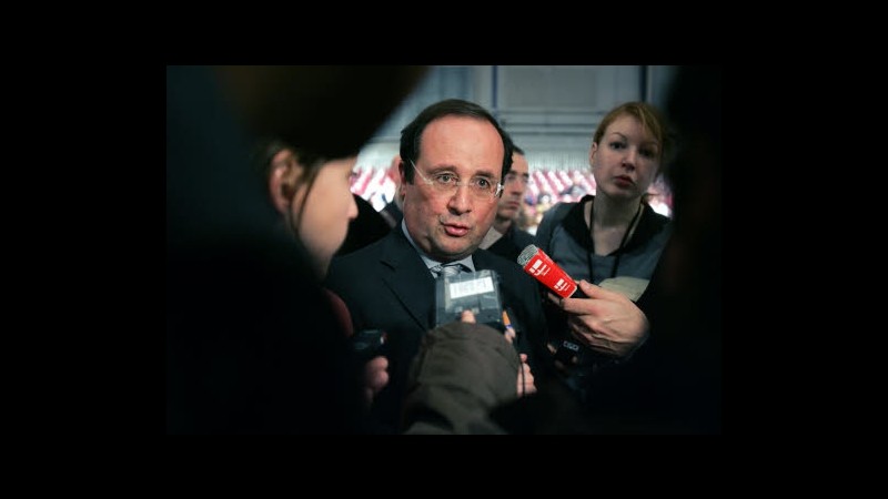 Francia, sondaggio: Sarkozy (46%) guadagna punti su Hollande (54%)