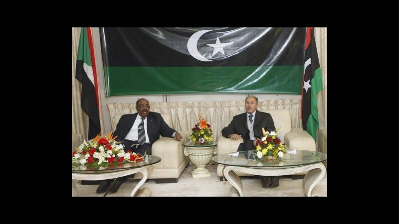 Libia, presidente Sudan al-Bashir arrivato in visita a Tripoli