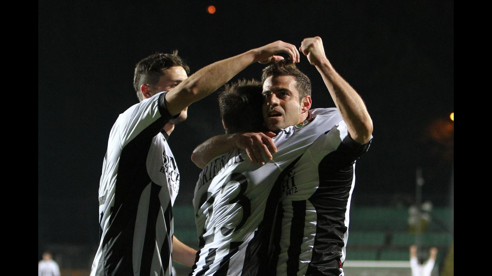 Calaiò e Destro show, la Lazio affonda a Siena