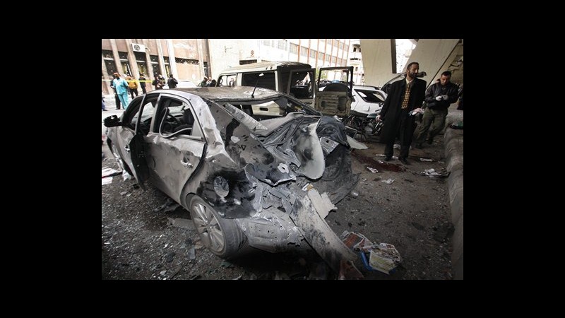 Siria, a Damasco funerali di 11 agenti vittime di attentato di ieri