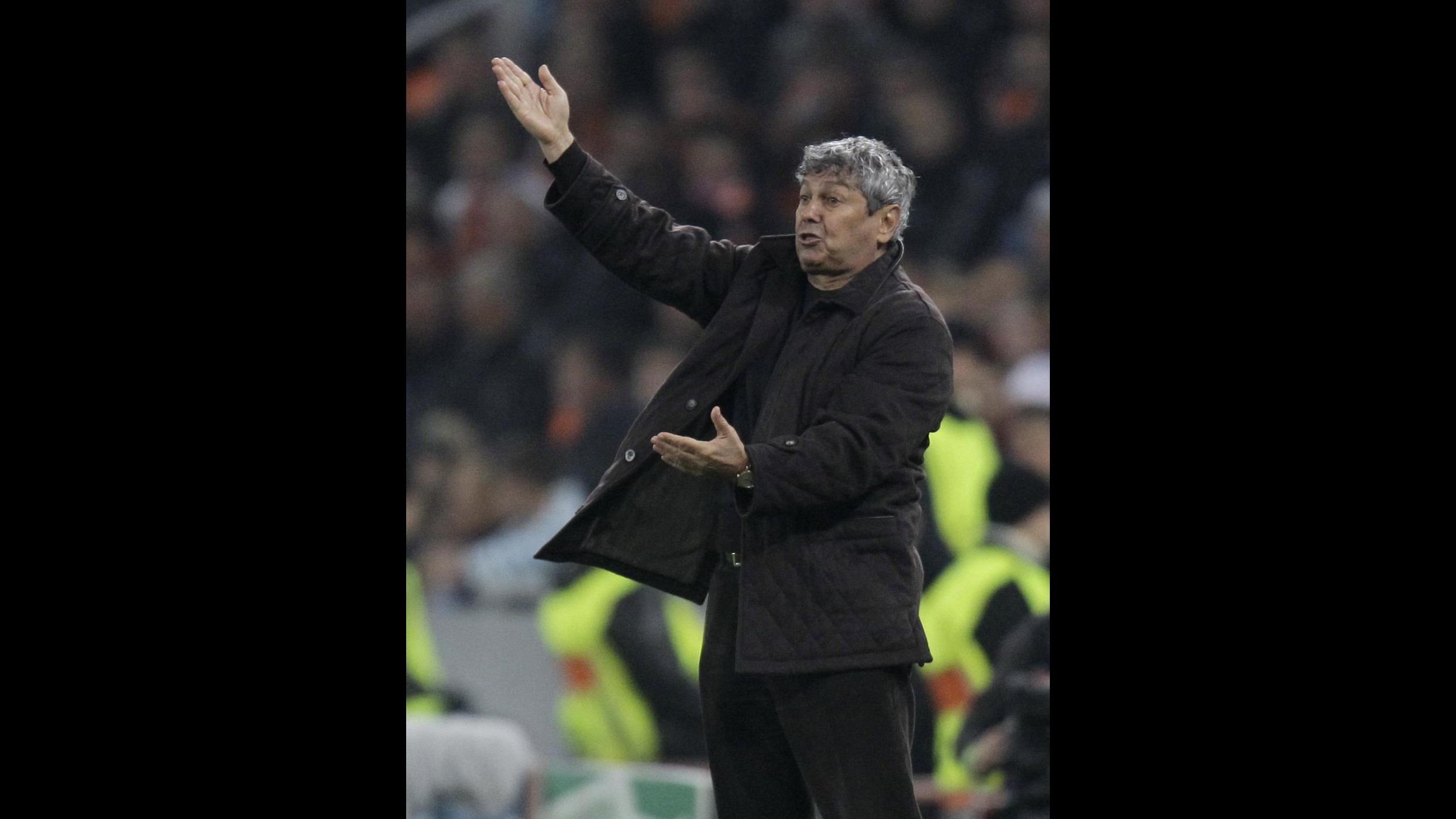 Romania, Lucescu in ospedale dopo incidente d’auto a Bucarest