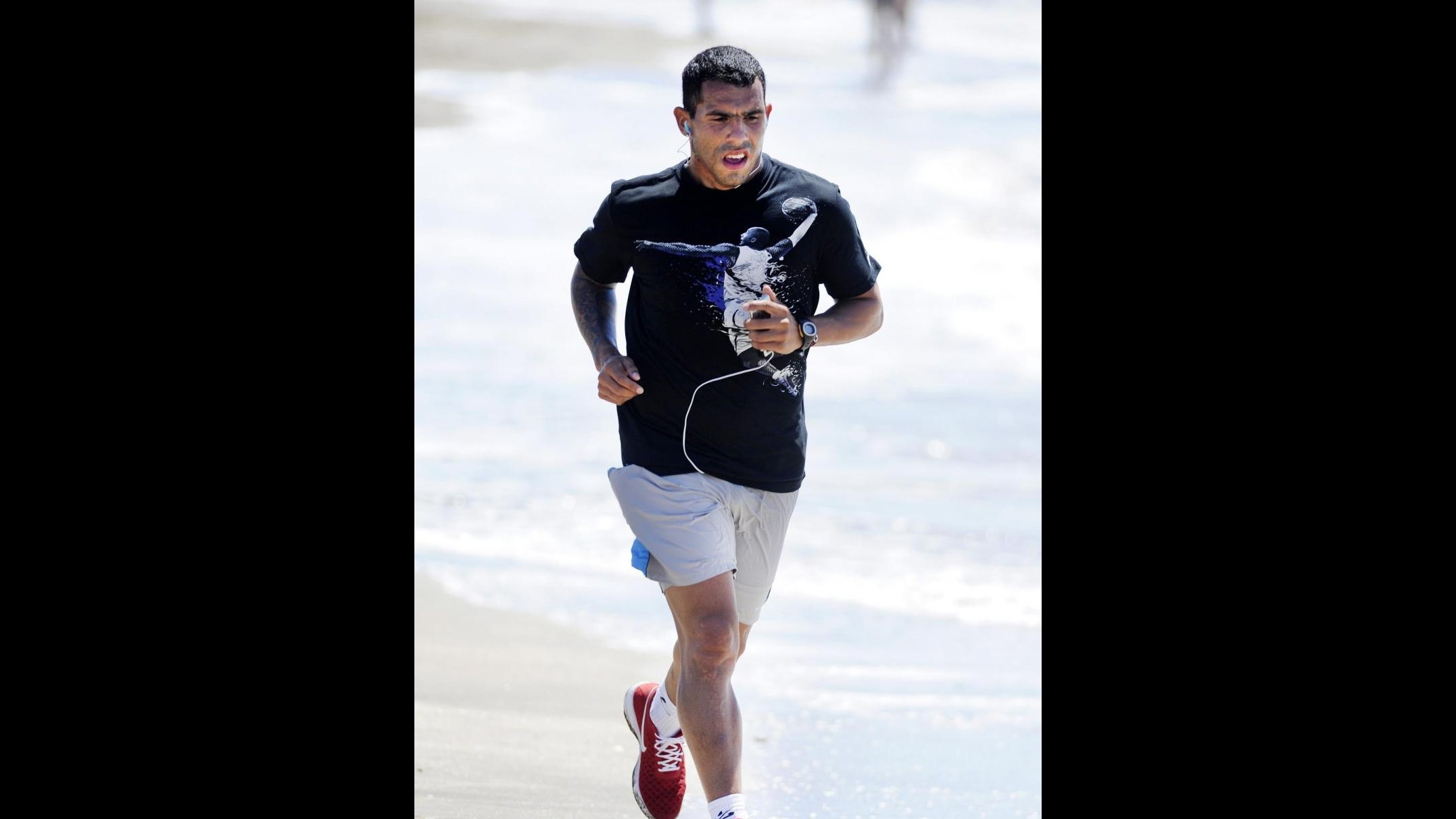 Giallo Tevez, Milan in vantaggio sull’Inter