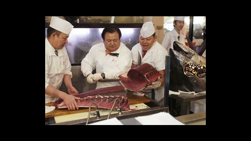 Giappone, sushi record a Tokyo: tonno rosso venduto a 736mila dollari
