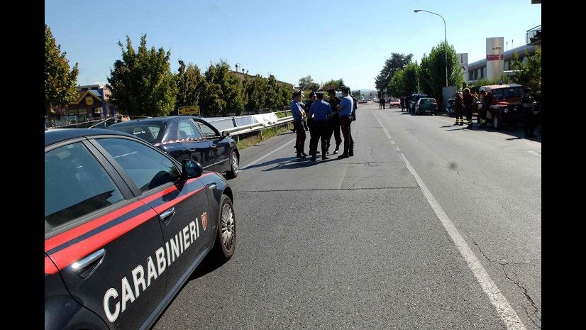 Roma, caccia a killer di padre e figlia