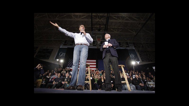Mitt Romney incassa endorsement di McCain in corsa per Casa Bianca