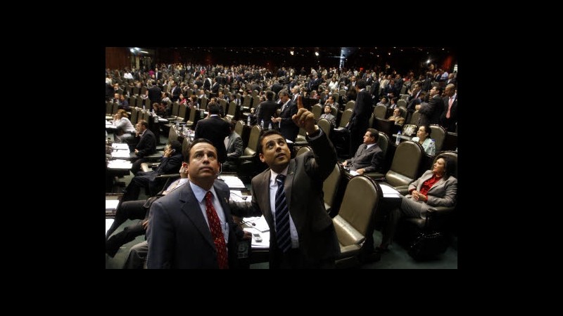 Messico, microspie in uffici deputati: opposizione accusa governo