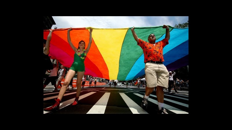 Usa, governatore New Jersey porrà veto a proposta legge matrimoni gay