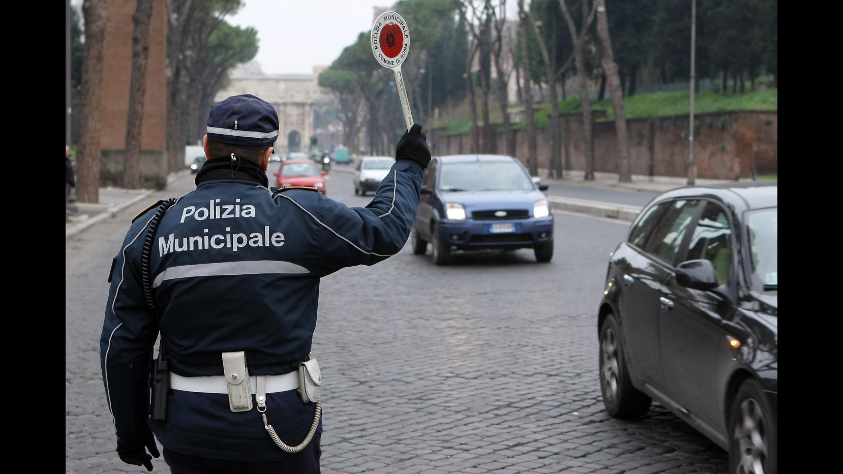 Smog, domani a Roma stop a veicoli più inquinanti