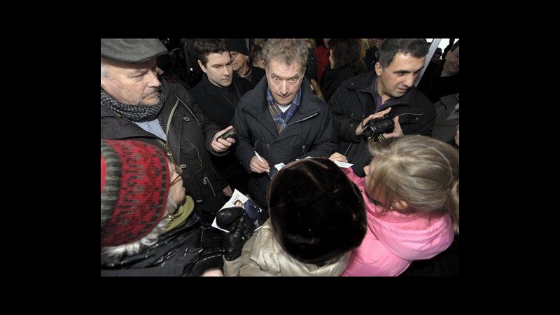 Finlandia, conservatore Niinisto in testa in presidenziali