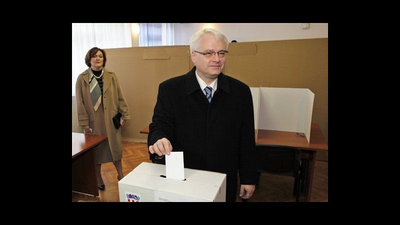 Croazia, dopo 9 ore affluenza a referendum adesione Ue al 34%
