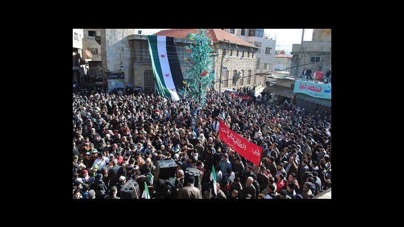 Siria, Ghalioun:Questione sia portata a Onu, basta soluzioni regionali