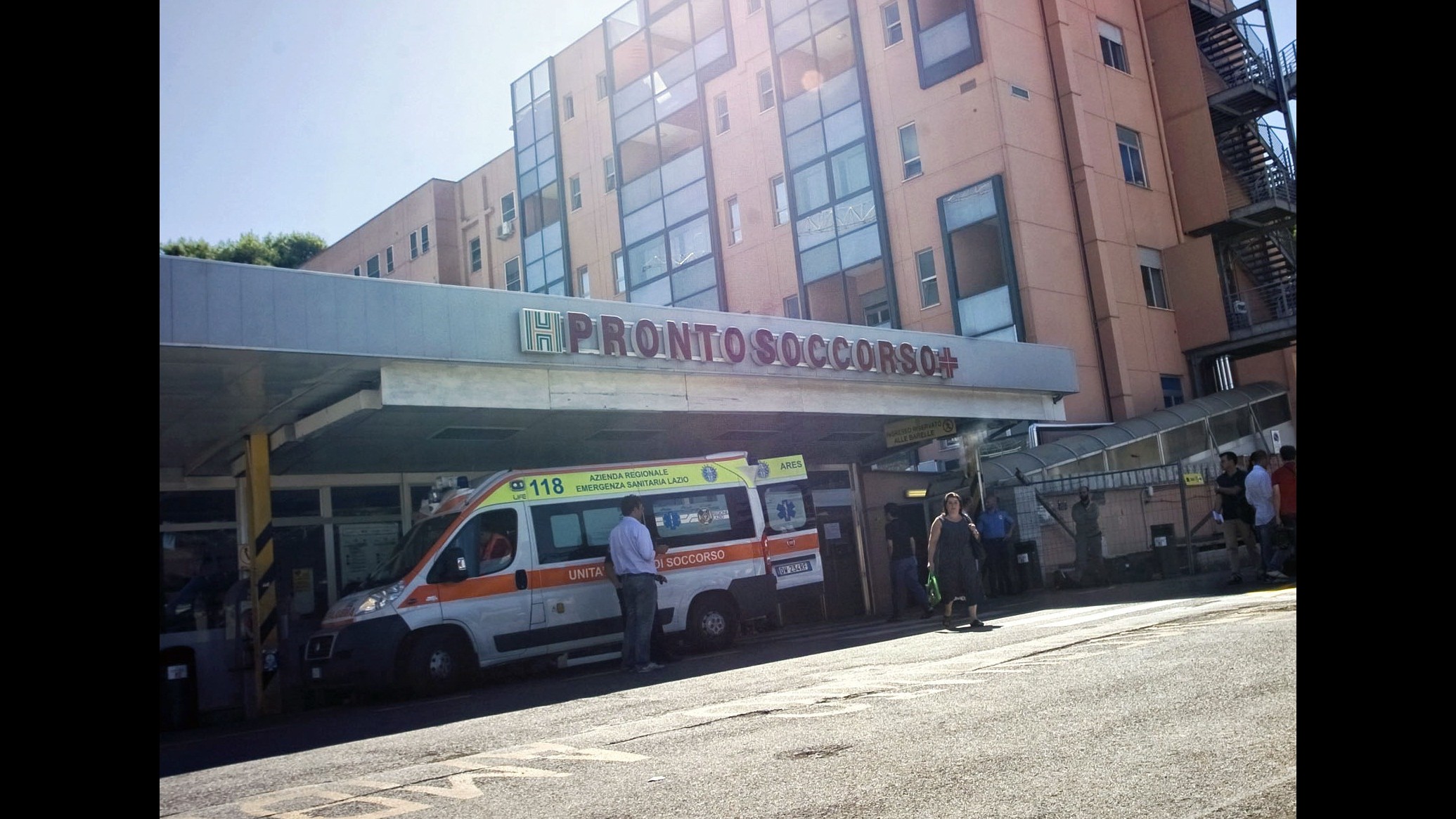 Crotone, 18enne muore dopo parto cesareo