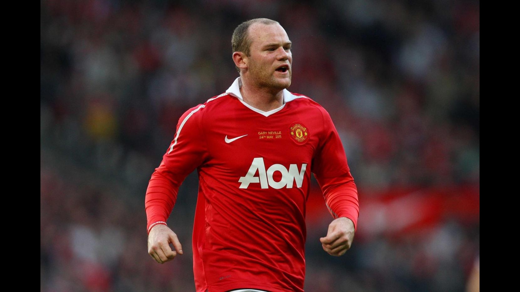 Pepe calpesta mano Messi, per Rooney è ‘un idiota’