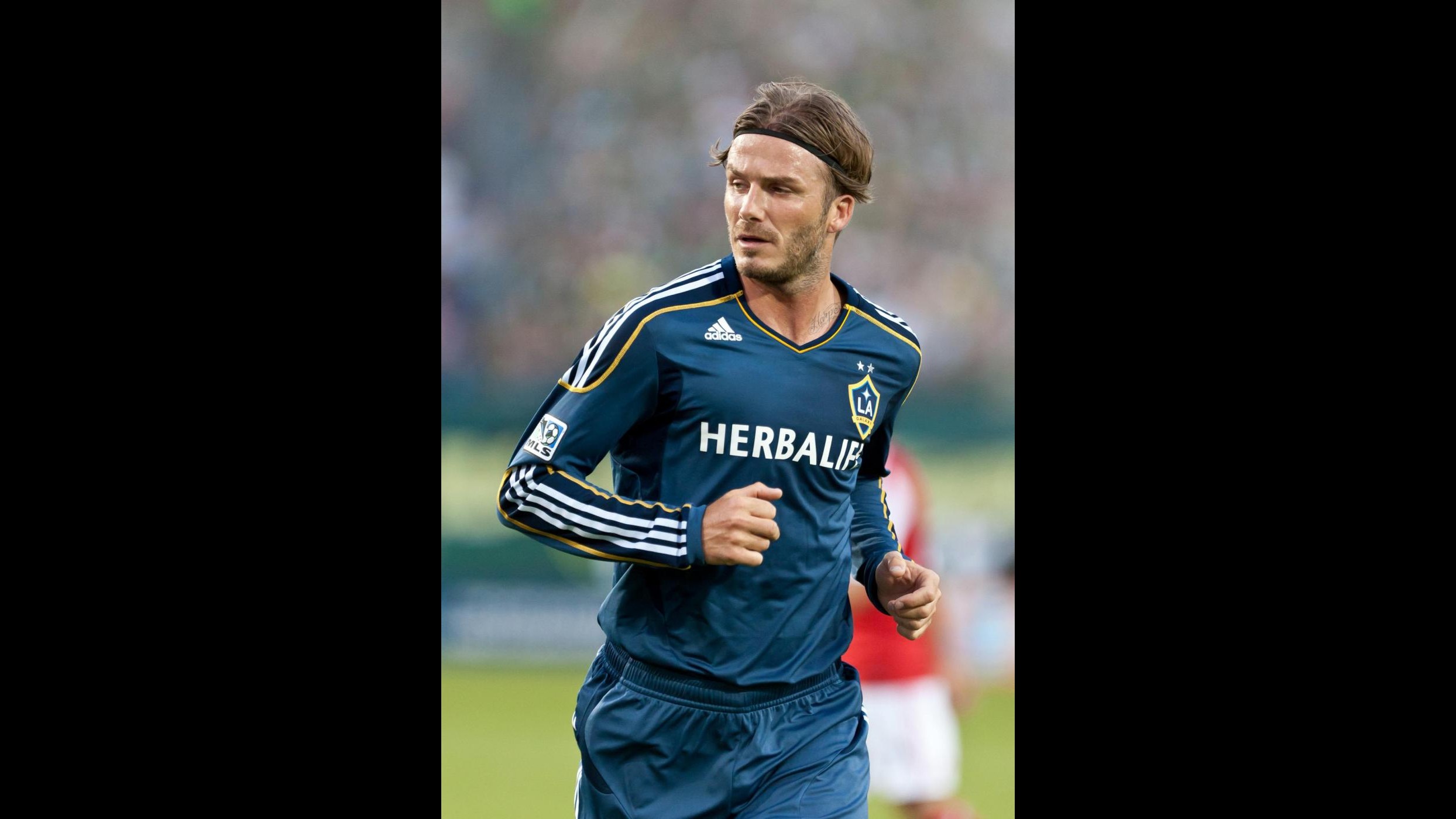 Beckham firma altri due anni con i Galaxy