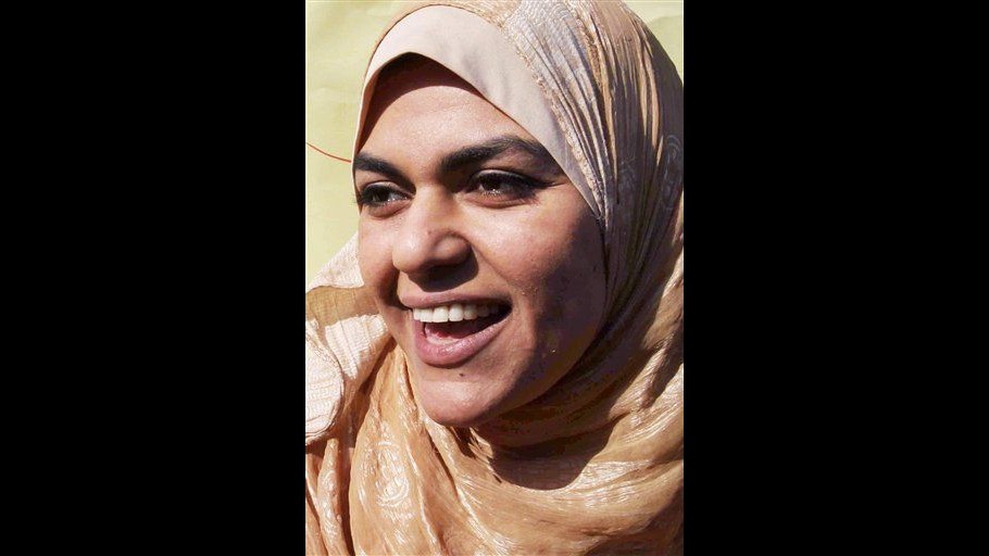 Egitto, attivista aggredita a calci e pugni per strada al Cairo