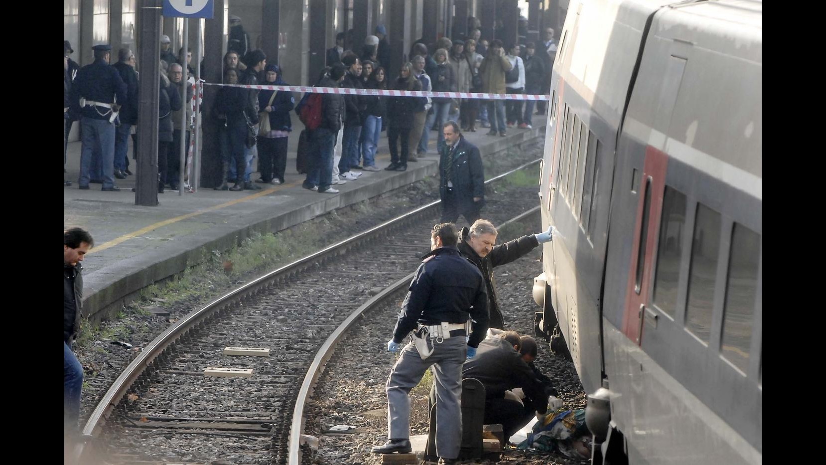 Torino, cadavere su ferrovia: interrotta circolazione a Collegno
