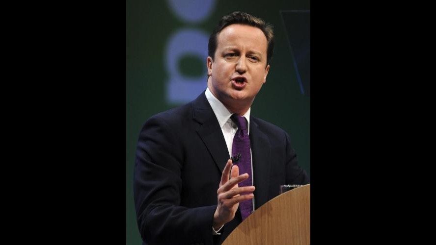 Siria, Cameron: Assad è un tiranno ridicolo, l’Iran lo sostiene