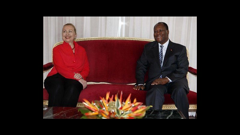 Clinton in Africa loda governo ivoriano e incontra presidente Togo