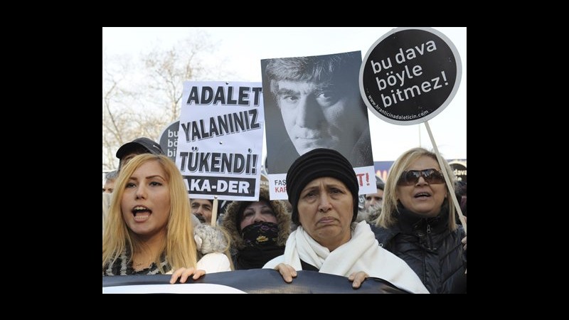 Turchia, solo un ergastolo per omicidio Dink, proteste a Istanbul