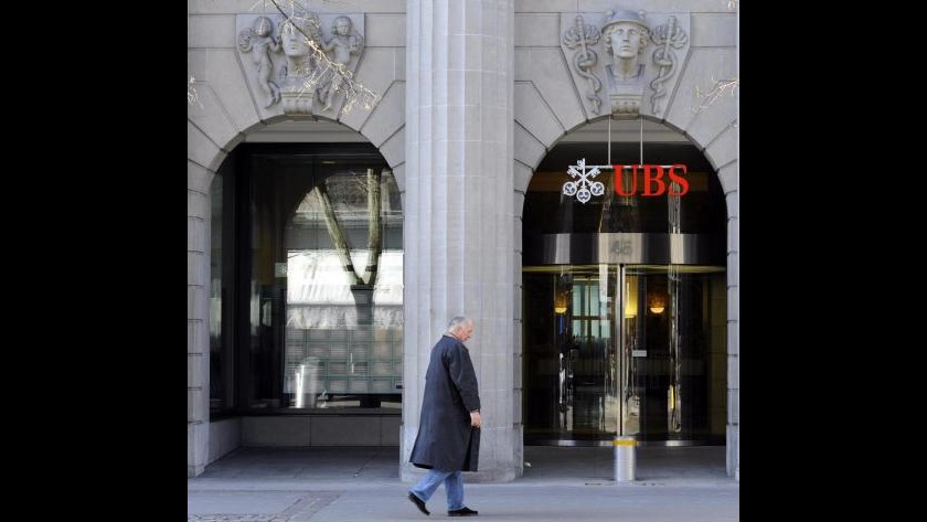 Ubs, in IV trimestre 2011 utile -76% a 393 mln franchi