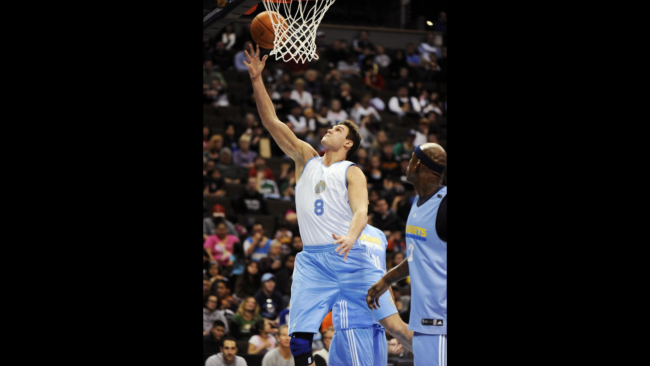 Gallinari sconfitta e infortunio, Bryant nella storia
