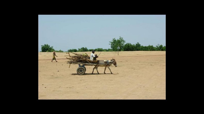 Mali, tuareg circondano Kidal: si teme primo attacco a grande città