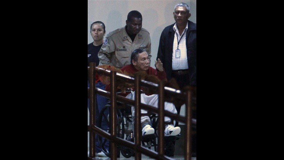 Panama, Noriega trasferito da carcere a ospedale: possibile ictus