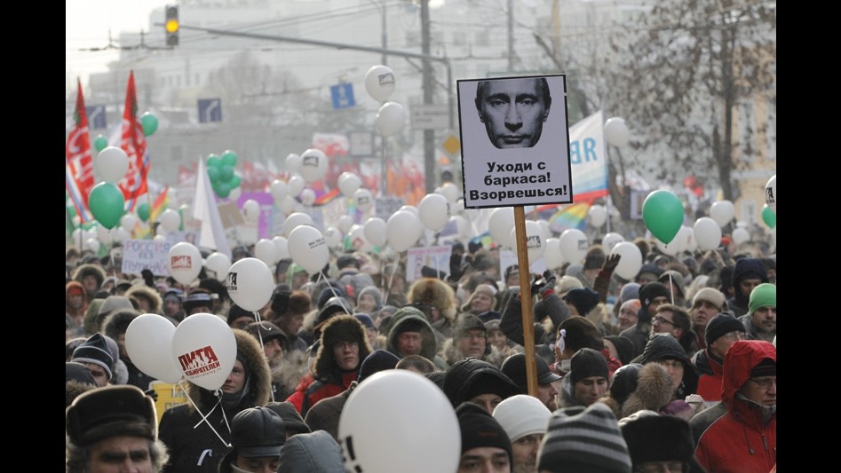 Mosca, 120mila in piazza contro Putin