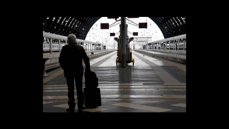 Intercity bloccato 8 ore dalla neve a Forlì