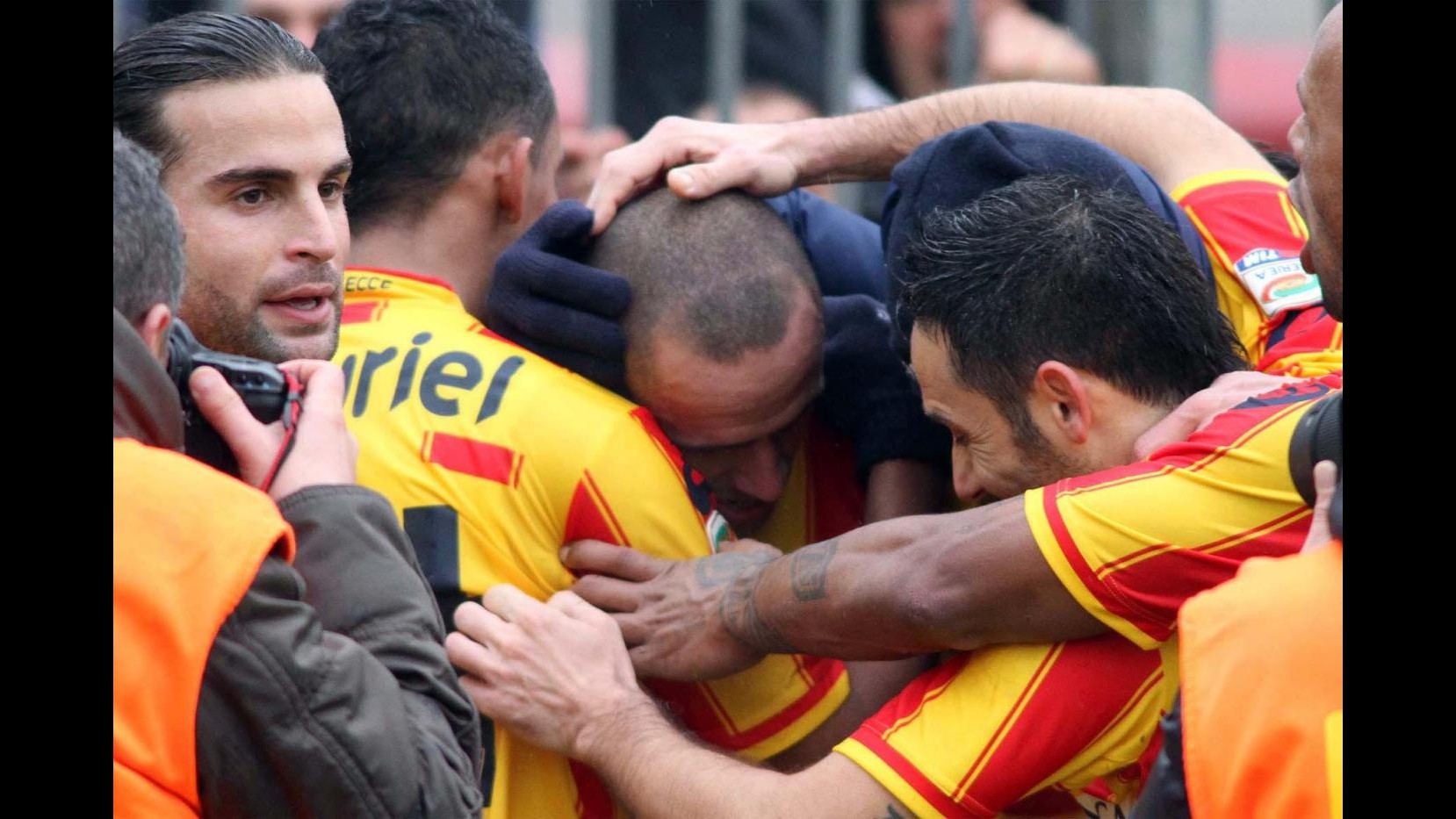 Crollano Inter e Napoli, la Lazio passa a Verona