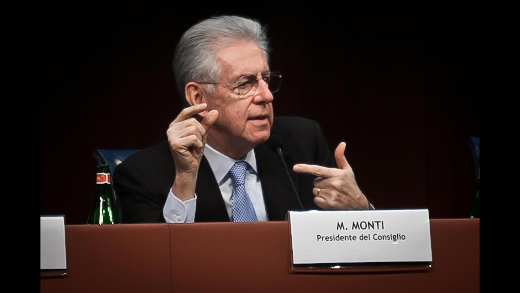 Monti: Ora siamo meno vicini al baratro