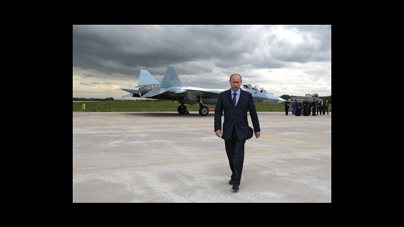 Russia, Putin: Modernizzeremo esercito per rispondere a nuove minacce