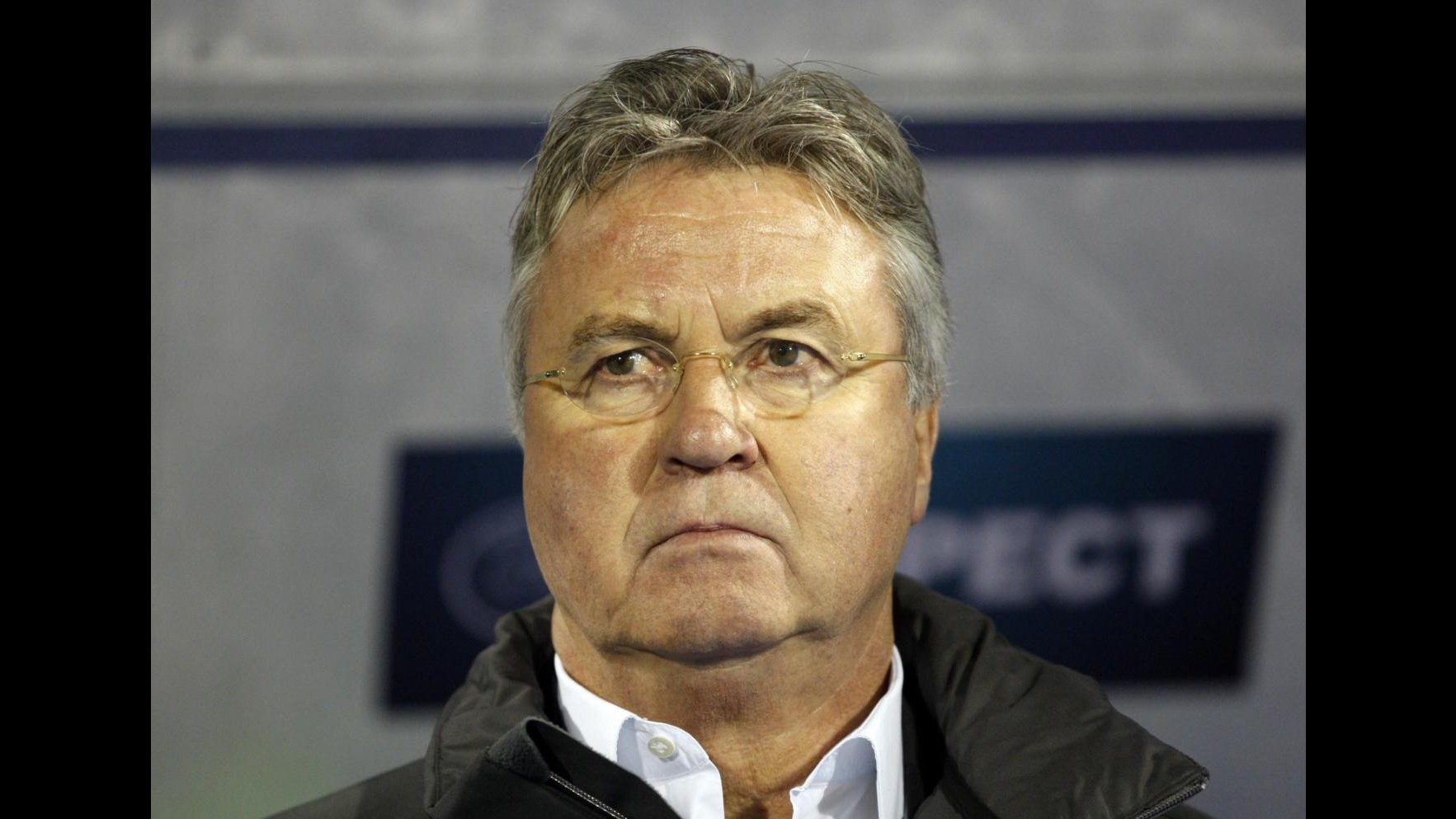 Guus Hiddink vicino alla panchina dell’Anzhi Makhachkala