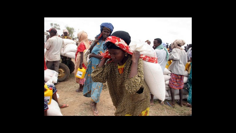 Somalia, migliaia in fuga verso Mogadiscio per timore combattimenti