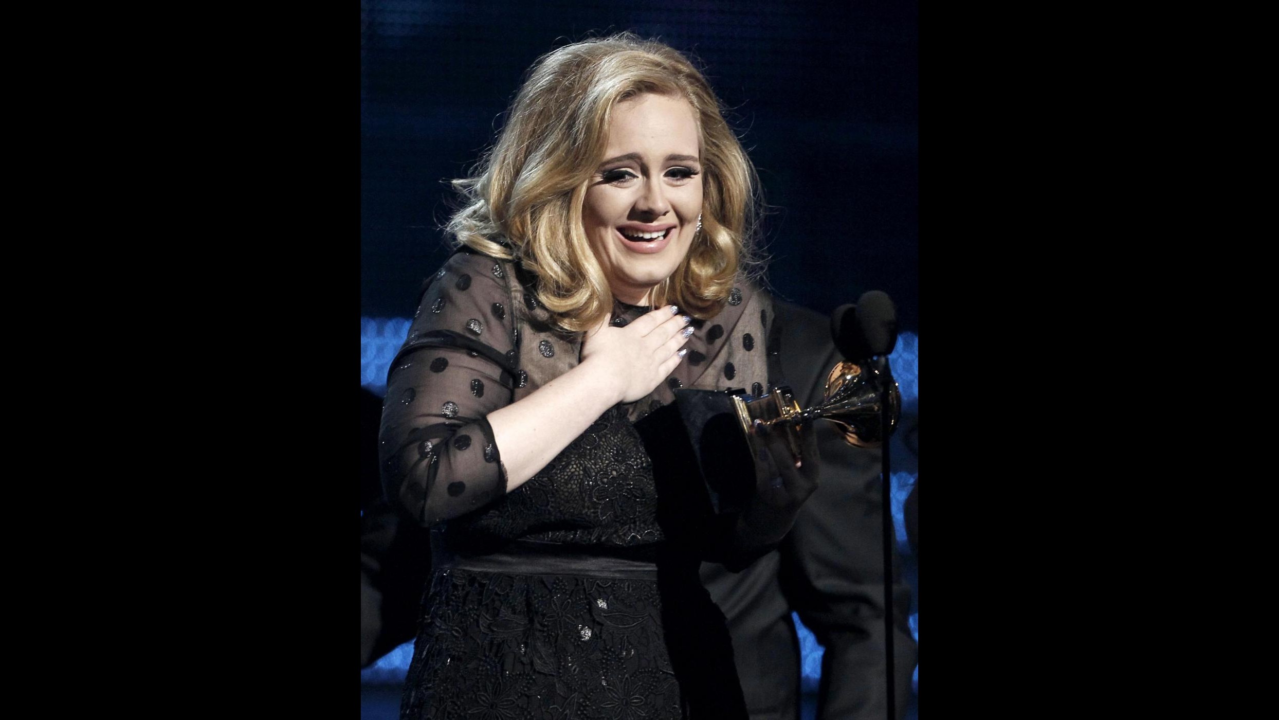 Adele: Sovrastimato ritiro di 5 anni, più probabili 5 giorni