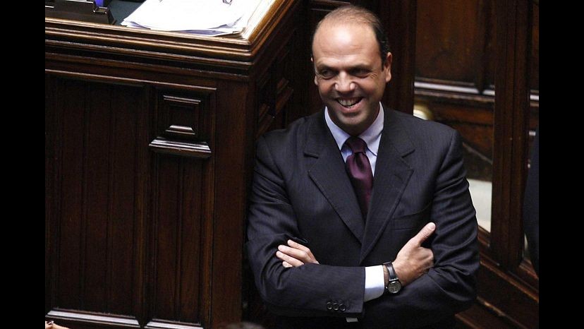 Alfano: Non so se candidarmi a primarie