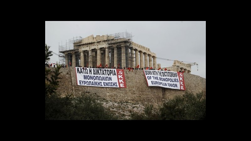 Grecia, Papademos in tv: Manovra necessaria a evitare disastro