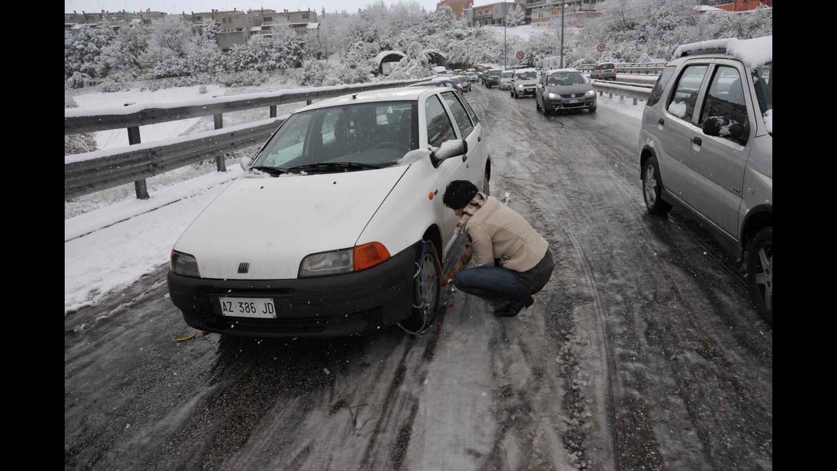 Allerta maltempo, neve su autostrade