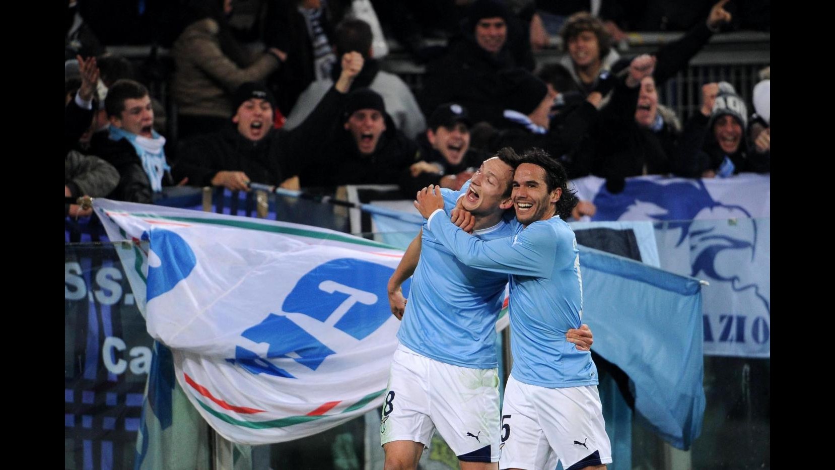 Serie A: Lazio da urlo, in dieci rimonta e batte Cesena 3-2