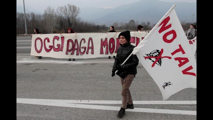 No Tav, di nuovo bloccata autostrada A32 a Chianocco
